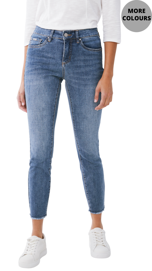 Christina Frayed Ankle Jean. Style FD5320809