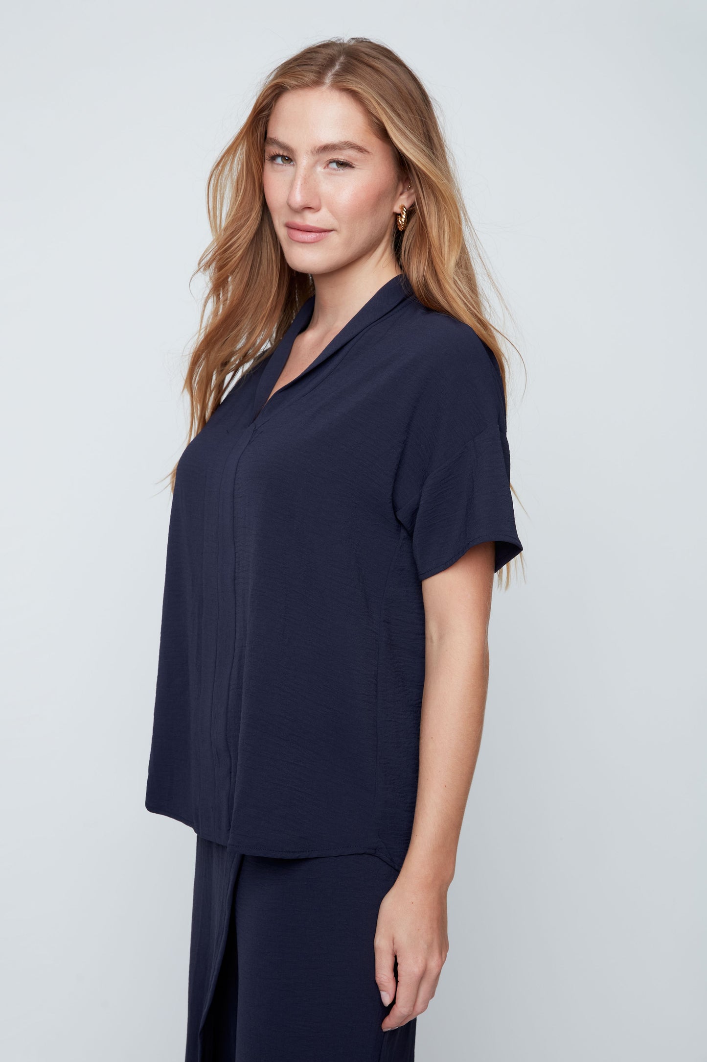 V-Neck Center Seam Detailing Short Sleeve Blouse. Style REN5223-363