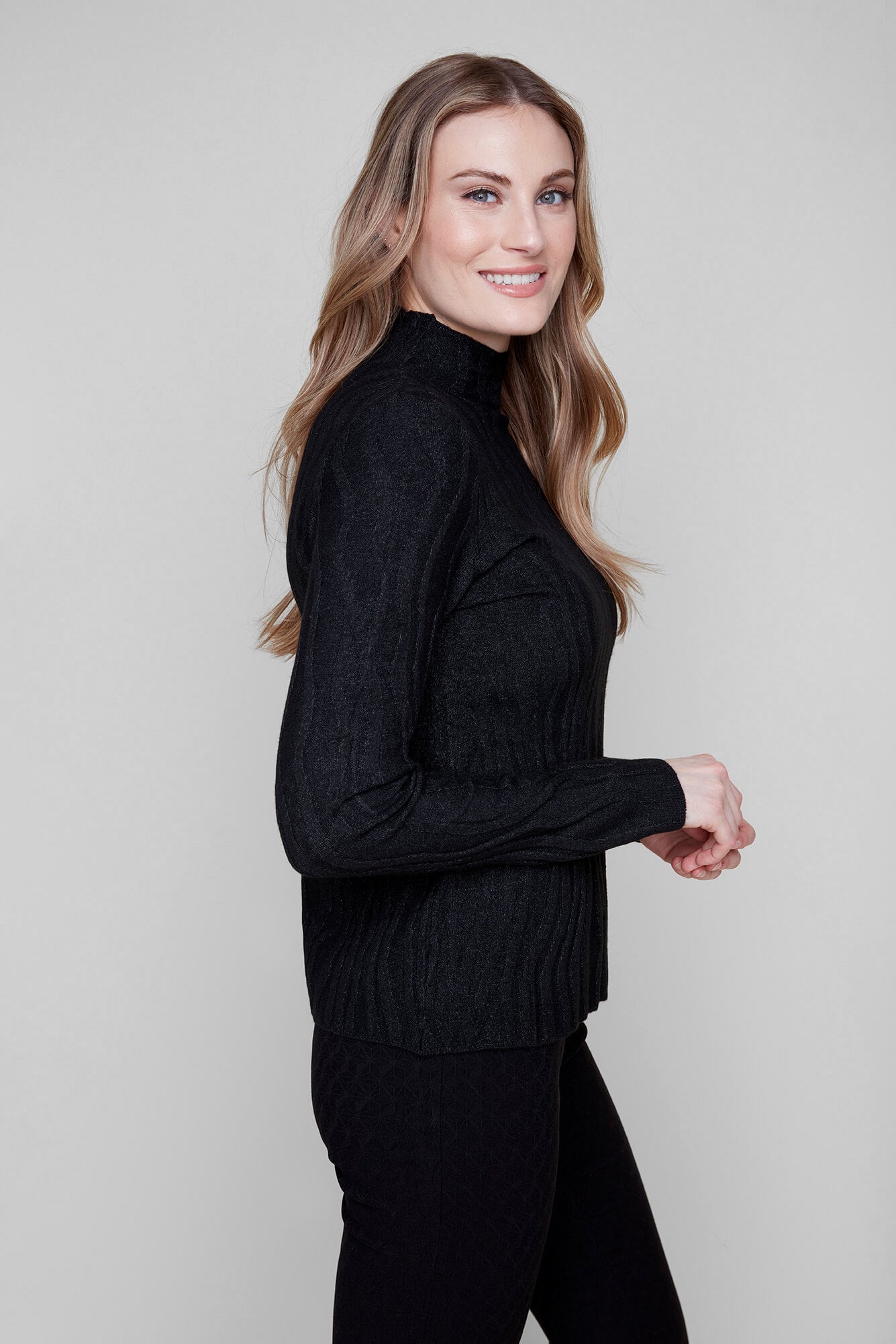 Mock Neck Wavy Texture Top. Style REN6909-4301