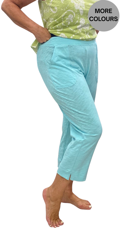 Lightweight Solid Colour Pull-On Capri. Style ESC60005S6