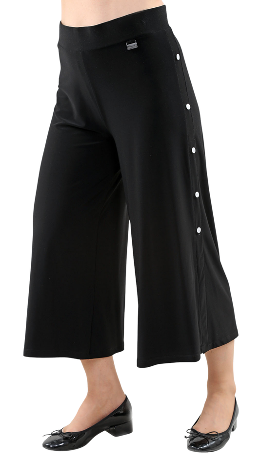 Wide Leg Flowy Buttons on Sides Pull-On Capri. Style MT26S4808
