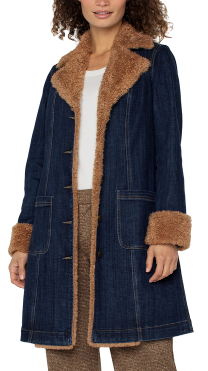 Sherpa Trimmed Notched Collar Denim Jacket. Style LVLM1C05CHF