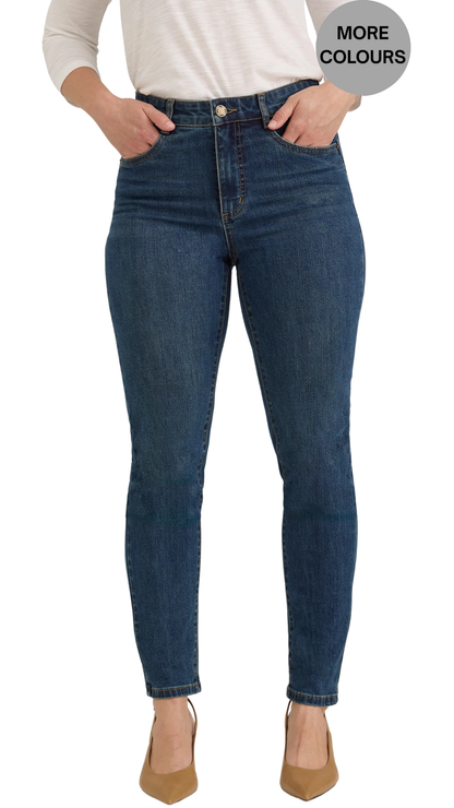 Suzanne Slim Leg Jean. Style FD6961779