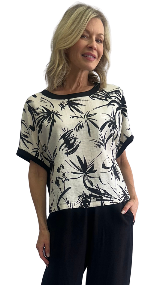 Drop Shoulder Short Sleeve Palm Tree Print Black Trim Top. Style SW202413