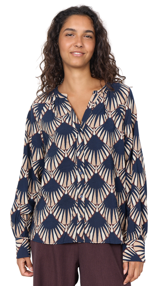 Printed V-Neck Popover Blouse. Style SOYA41958