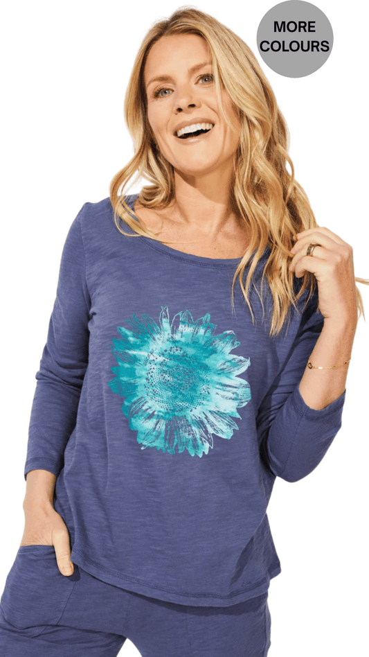 Perfect Layer Round Neck Flower Front Top. Style ESC44101