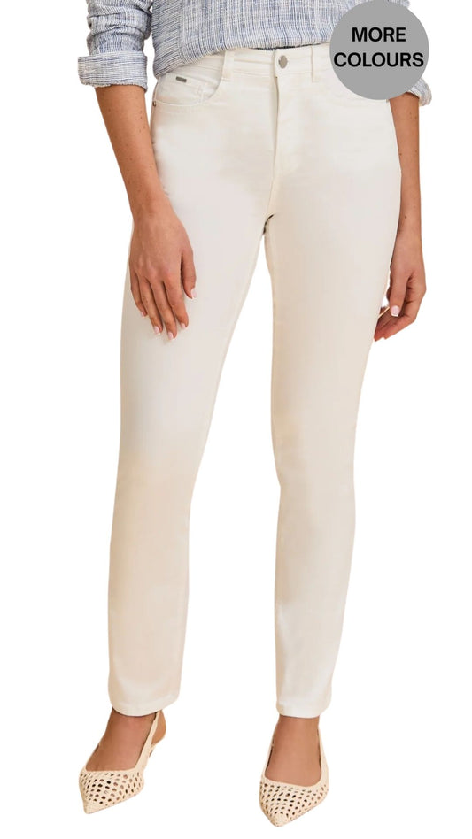 Suzanne Straight Leg Jean. Style FD6766511