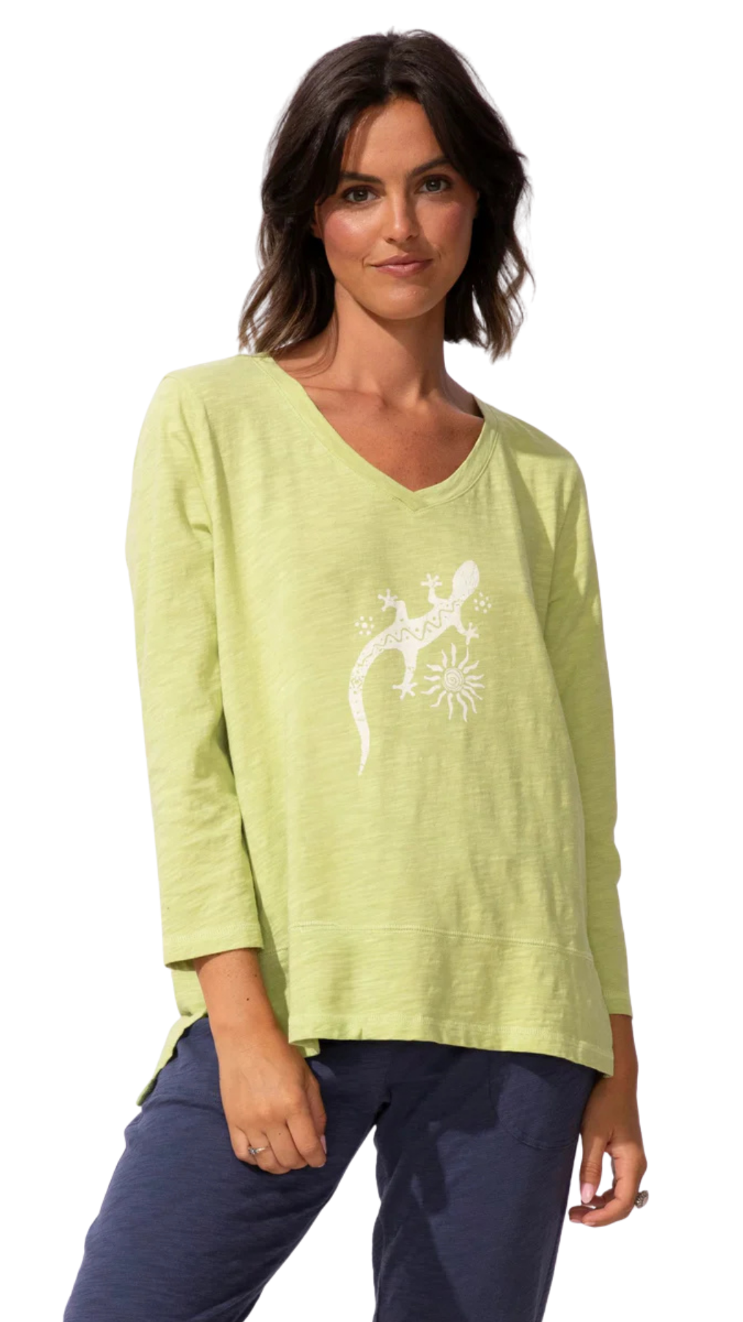 Gecko Print V-Neck 3/4 Sleeve Top. Style ESC52541