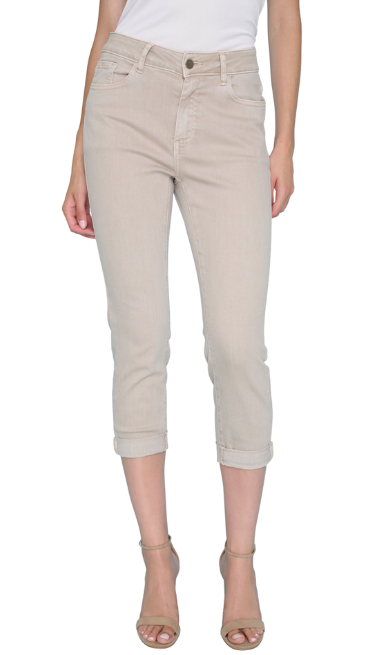 Front Fly Cuffed Hem Straight Leg Capri. Style PYZ6942