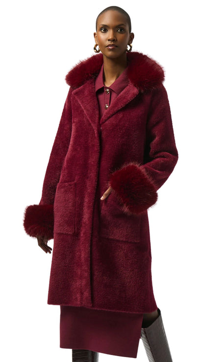 Feather Yarn Faux Fur Detailing Coat. Style JR243923