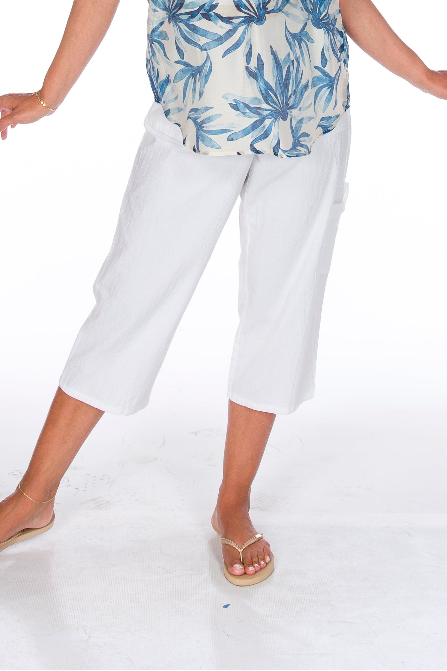 Straight Front & Elastic Back Waistband Pull-On Capri. Style WP521