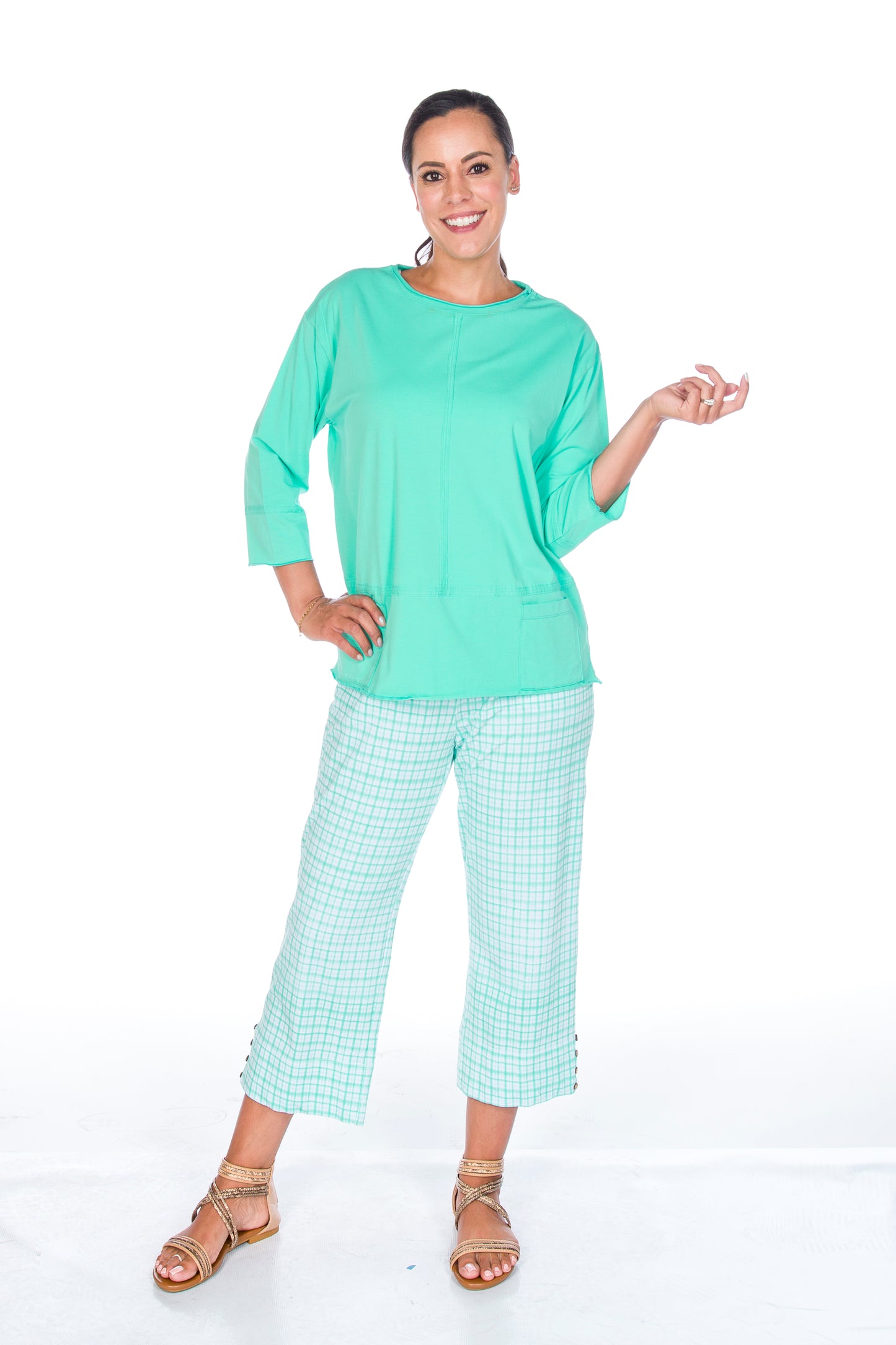 Rolled Trim Detailing Pocket at Hem 3/4 Sleeve Top. Style WP1501
