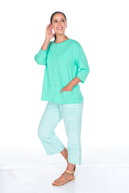 Rolled Trim Detailing Pocket at Hem 3/4 Sleeve Top. Style WP1501