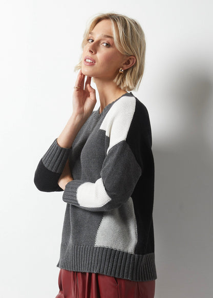 Intarsia Trim Crew Neck Sweater. Style ZKP6324U