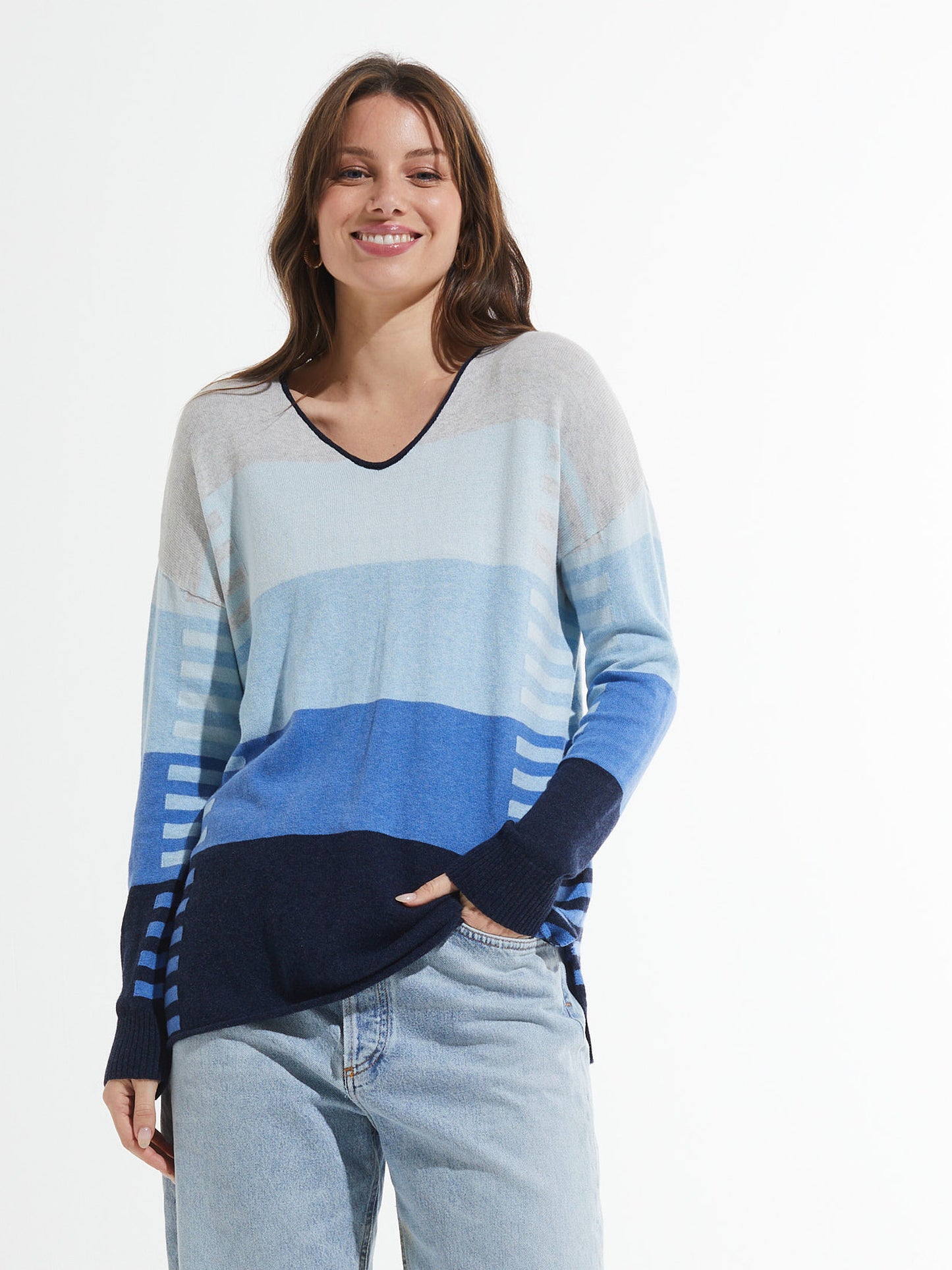 Varied Stripe Lightweight V-Neck Sweater. Style ZKP7404U