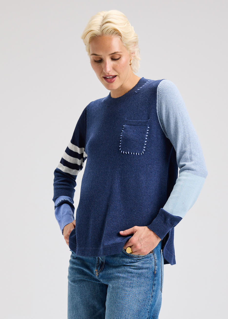 Long Sleeve Crew Neck Knit Sweater. Style ZKP7527U