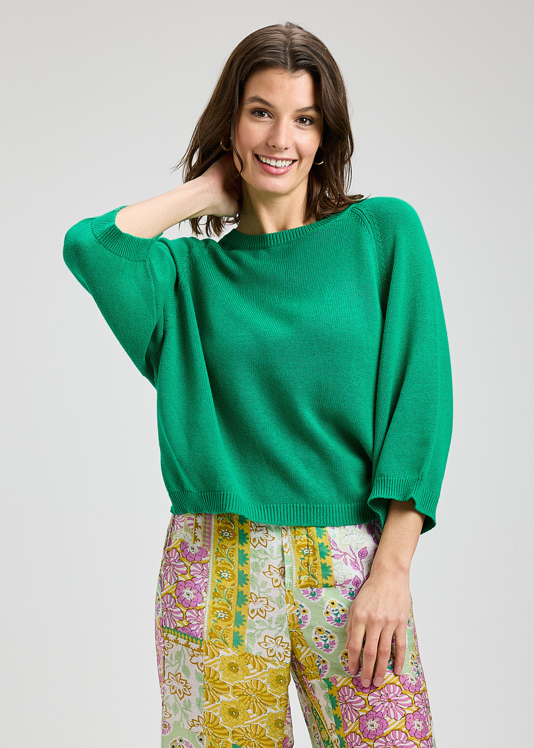 Solid Colour 3/4 Balloon Sleeve Sweater. Style ZKP8427U