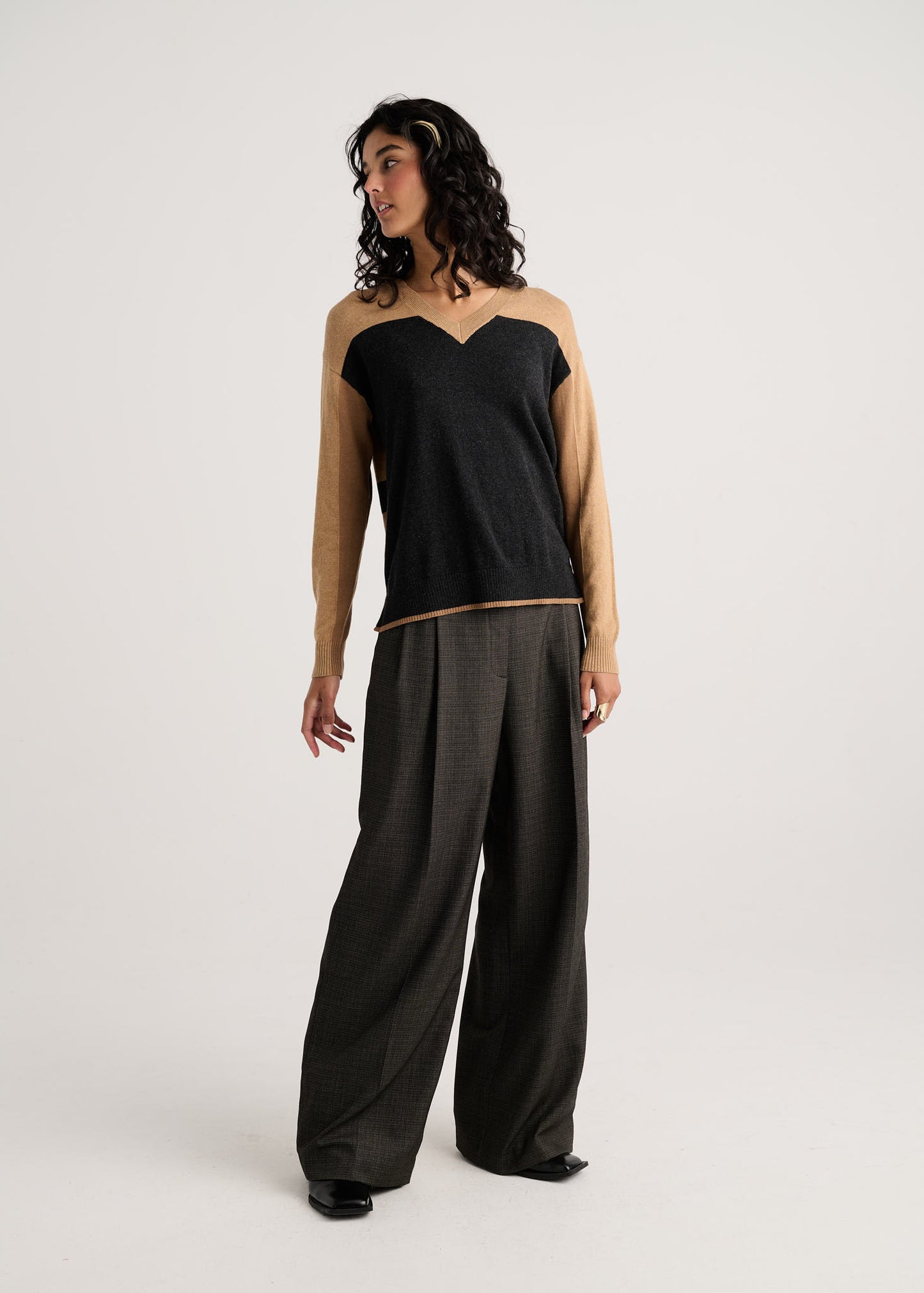 Colour Theory Stripe Back V-Neck Sweater. Style ZKP8527U
