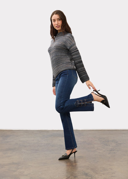 Boat Neckline Long Sleeve Vertical Sleeve Sweater. Style FD1215888