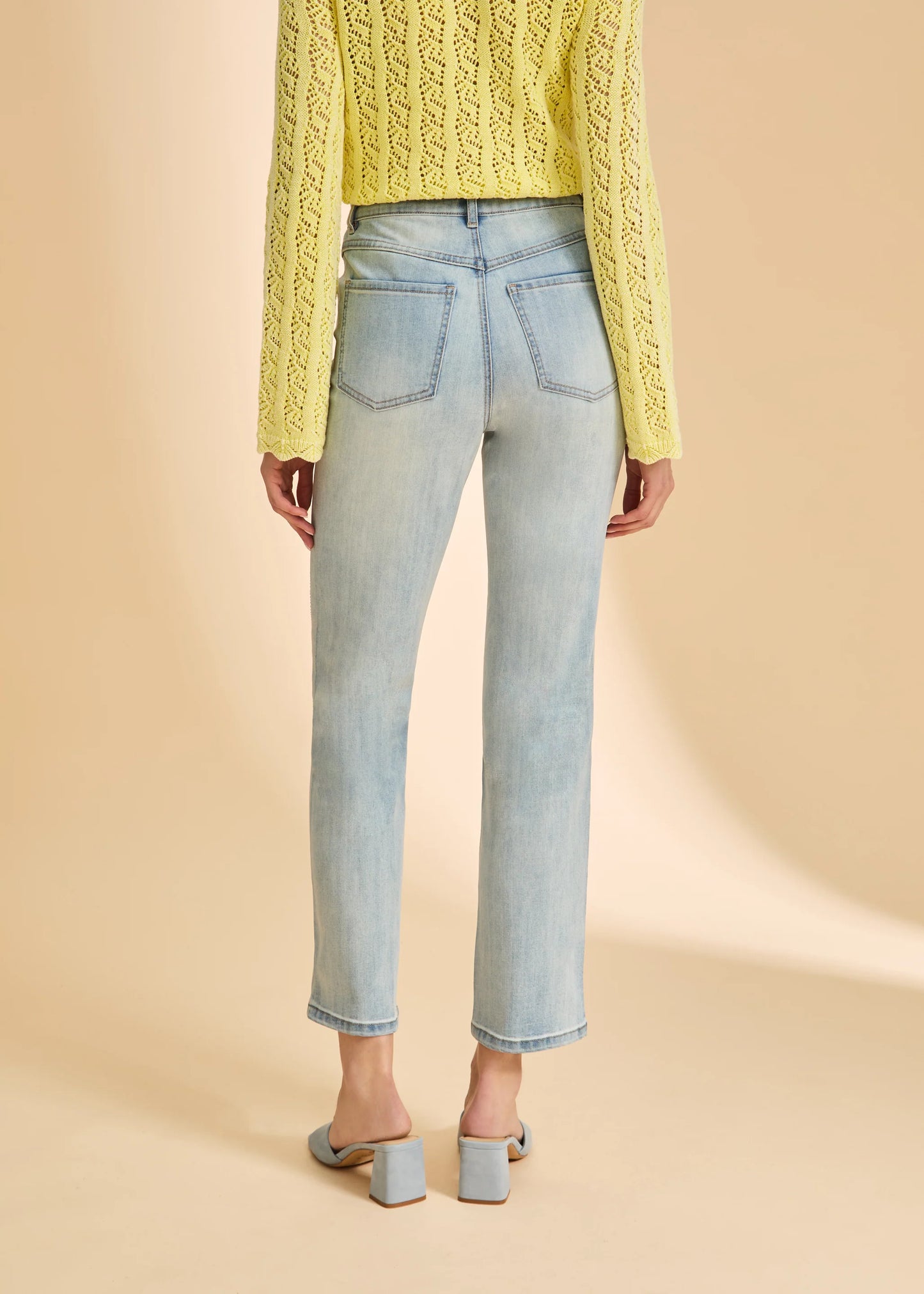 Suzanne Fit Shooting Star Rhinestone Detail Jeans. Style FD6788779