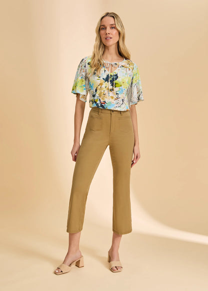 Flutter Sleeve Tie Neckline Floral Top. Style FD3956476