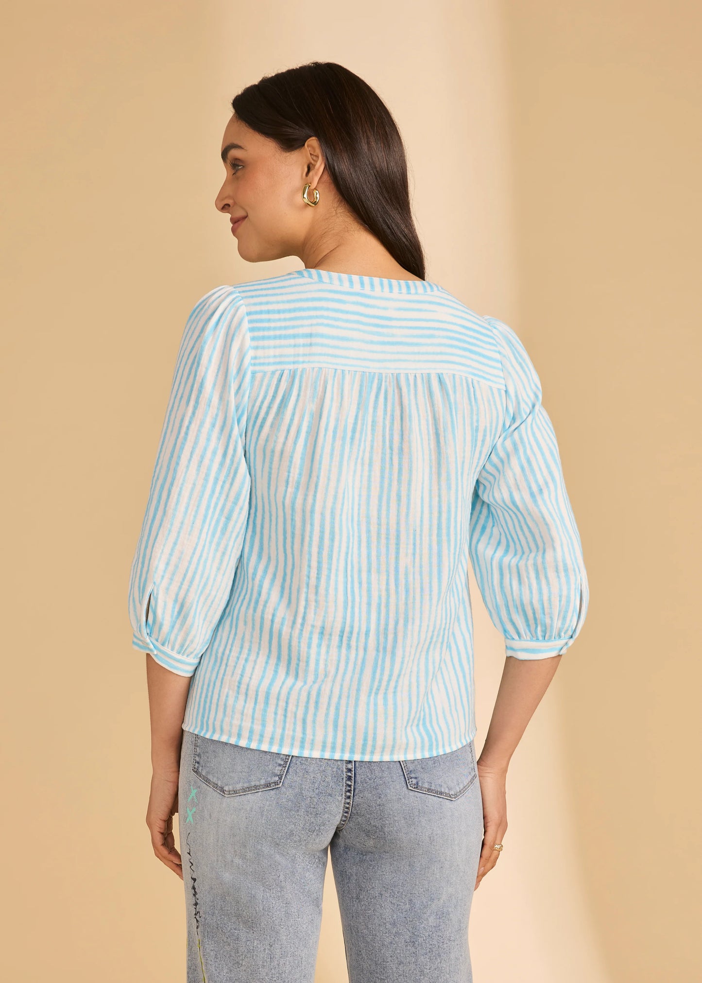 Striped 3/4 Sleeve V-Neck Top. Style FD7378205