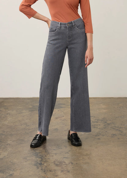 Christina Wide Leg Gold Gem Jeans. Style FD5198449