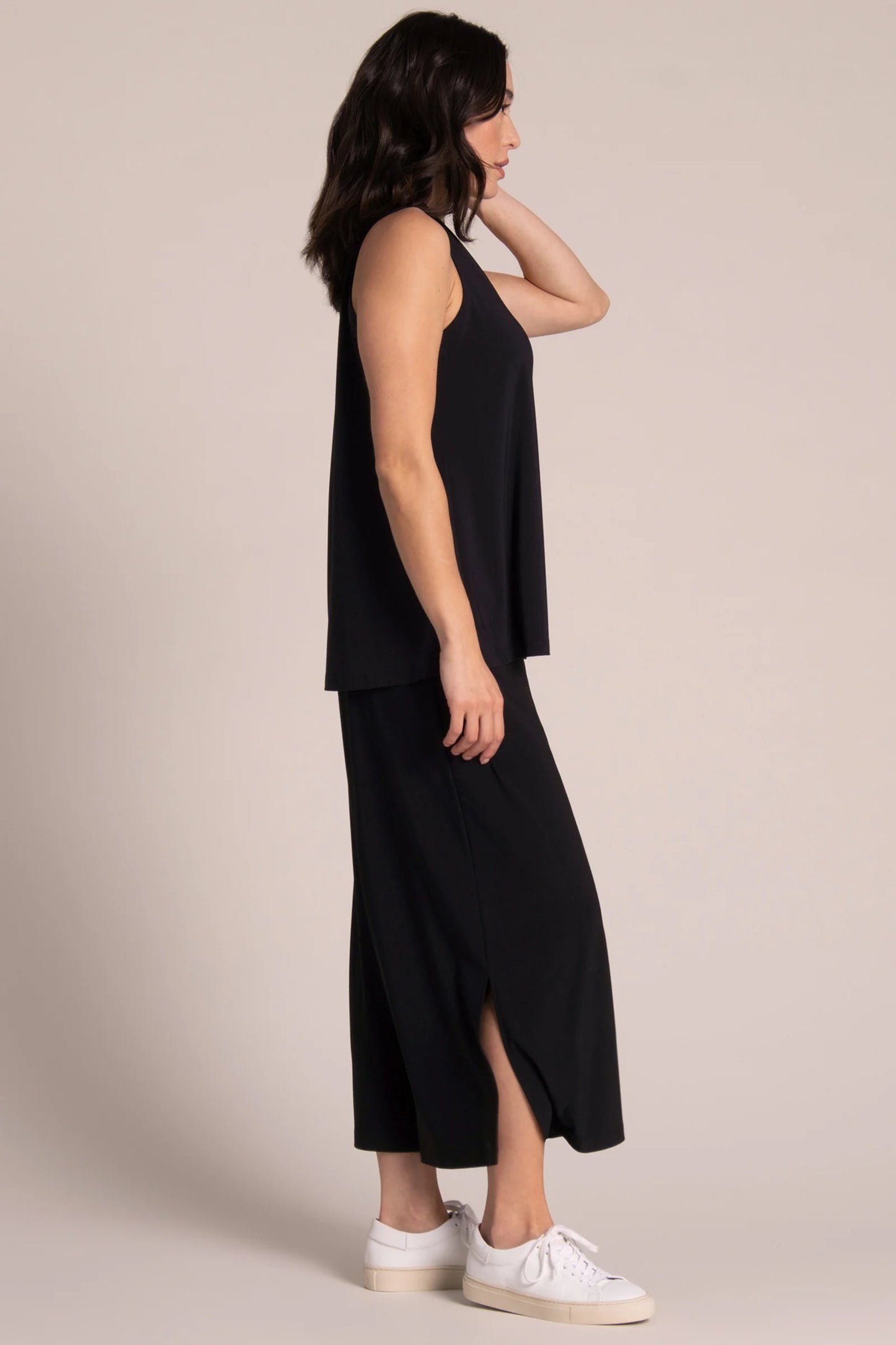 Deep V Trapeze Tank. Style SI21191
