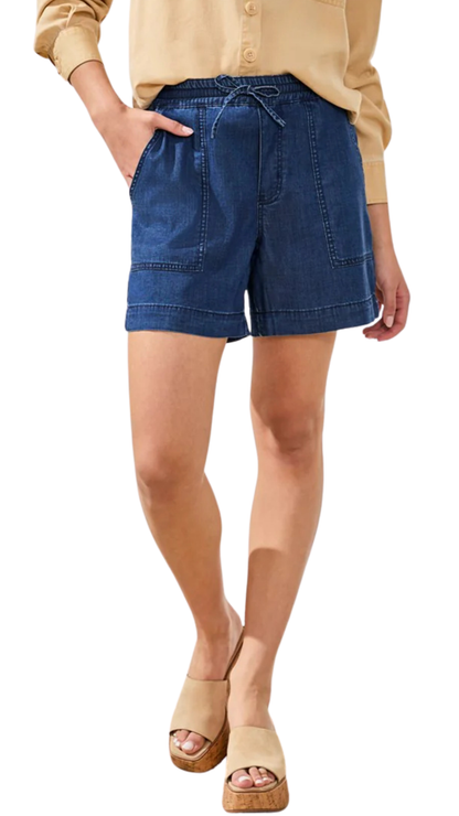 Soft Drape Audrey Pull-On Elastic Waist Shorts. Style TR6126O-5383
