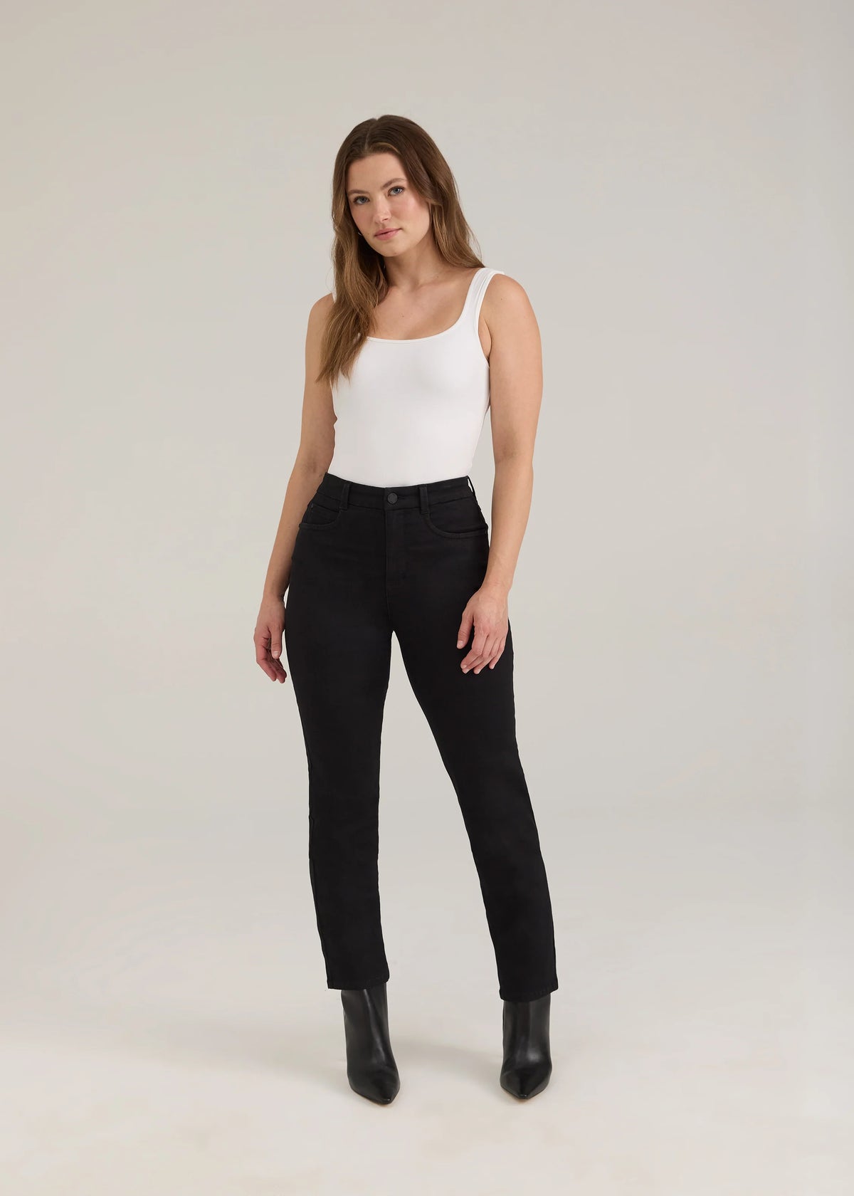 Suzanne Fly Front Straight Leg Jean. Style FD6920660
