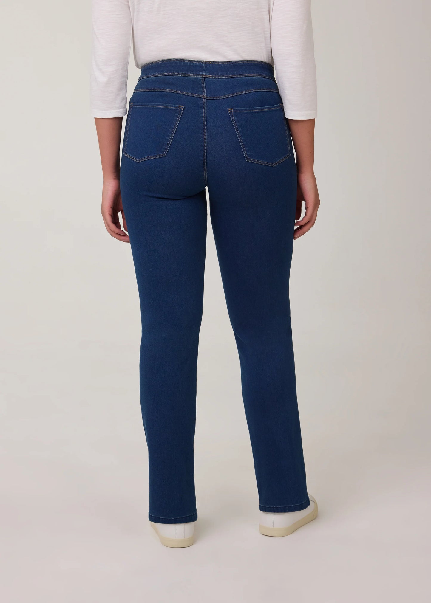 Pull-On Straight Leg Jean. Style FD291106N