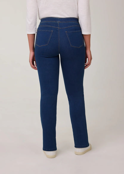 Pull-On Straight Leg Jean. Style FD291106N