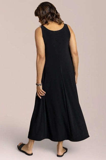 Stripe Pockets Sleeveless Maxi Dress. Style SI28193P-B/C