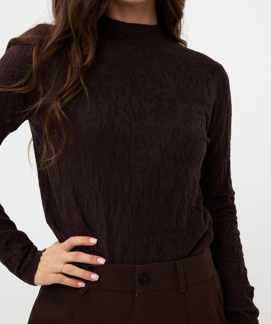 Solid Jacquard Turtleneck Sweater. Style ESQF2427509