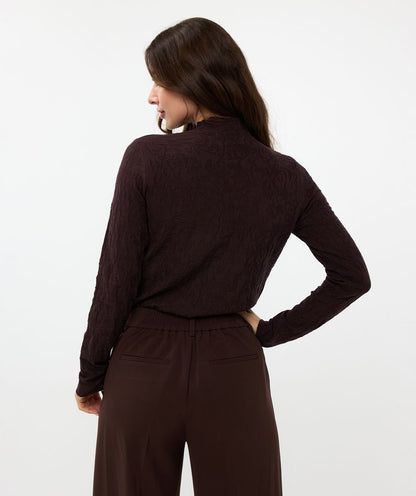 Solid Jacquard Turtleneck Sweater. Style ESQF2427509