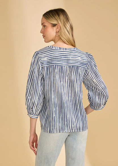 Striped 3/4 Sleeve V-Neck Top. Style FD7378205