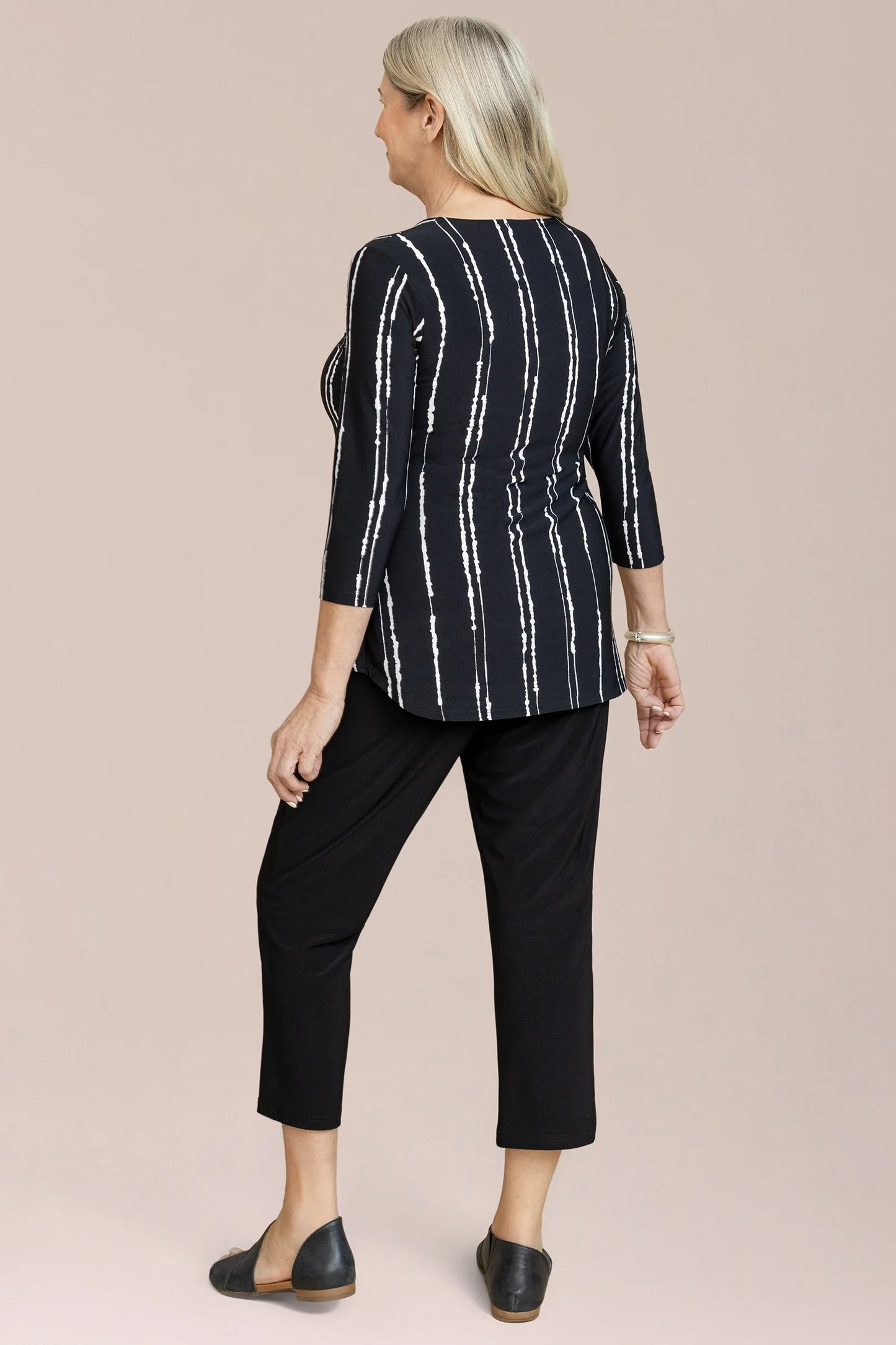 Round Neck 3/4 Sleeve Stripe Print Go-To Classic Top. Style SI22110RP-2C/B