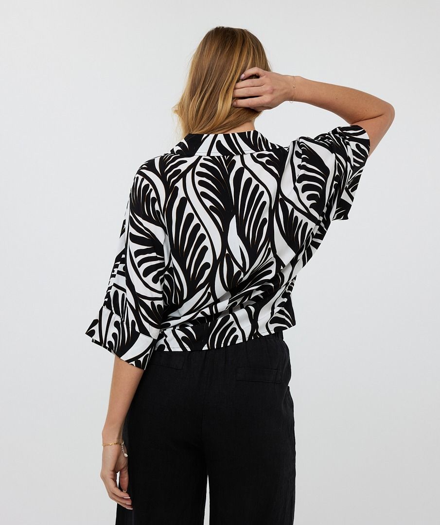 Summer Vibes Front Knot Top. Style ESQHS2514209