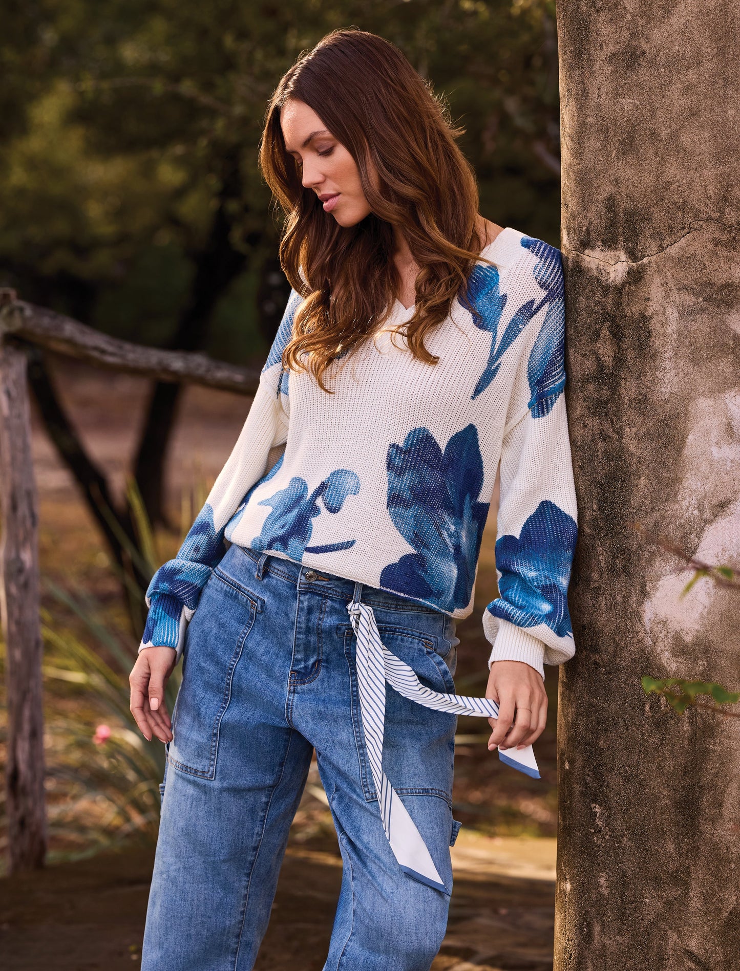 Drop Shoulder V-Neck Puff-Sleeve Printed Sweater. Style TR6363O-5614