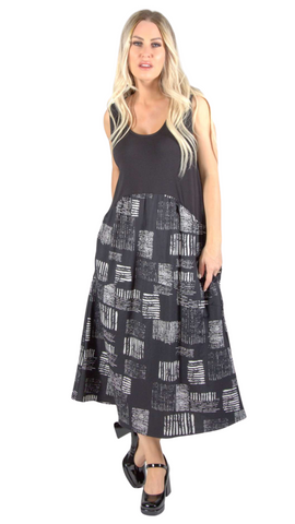 Bottom Print Sleeveless Maxi Dress. Style PE519-5015