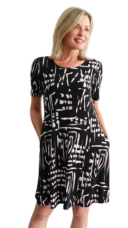 Black & White Abstract Print Dress. Style SW97220