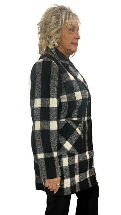 Notched Collar Plaid Coat. Style NSG2006R