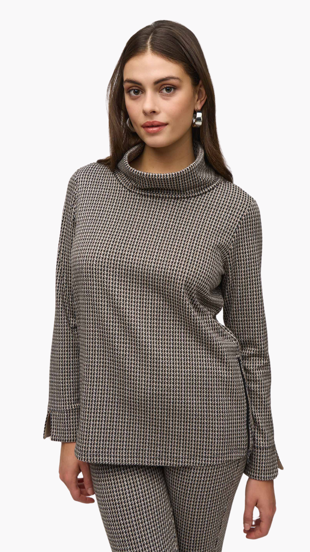 Jacquard Houndstooth Turtleneck Sweater. Style JR244074