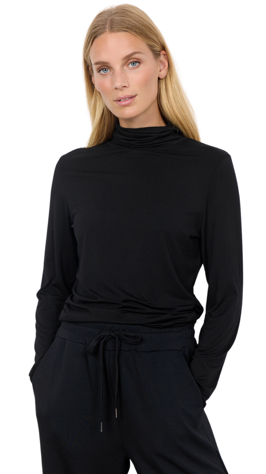 Fitted Turtleneck Top. Style SOYA3F24864