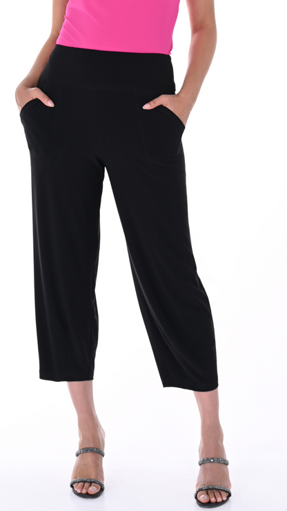 Pull On Knit Cropped Pant. Style FL246026