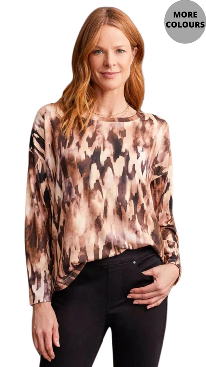 Soft Printed Curved Hem Top. Style TR1868O-3625