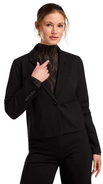 Black Cropped Blazer. Style FD1110396