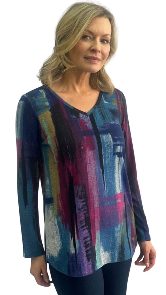 Petite V-Neck Long Sleeve Patterned Top. Style SW102326PA