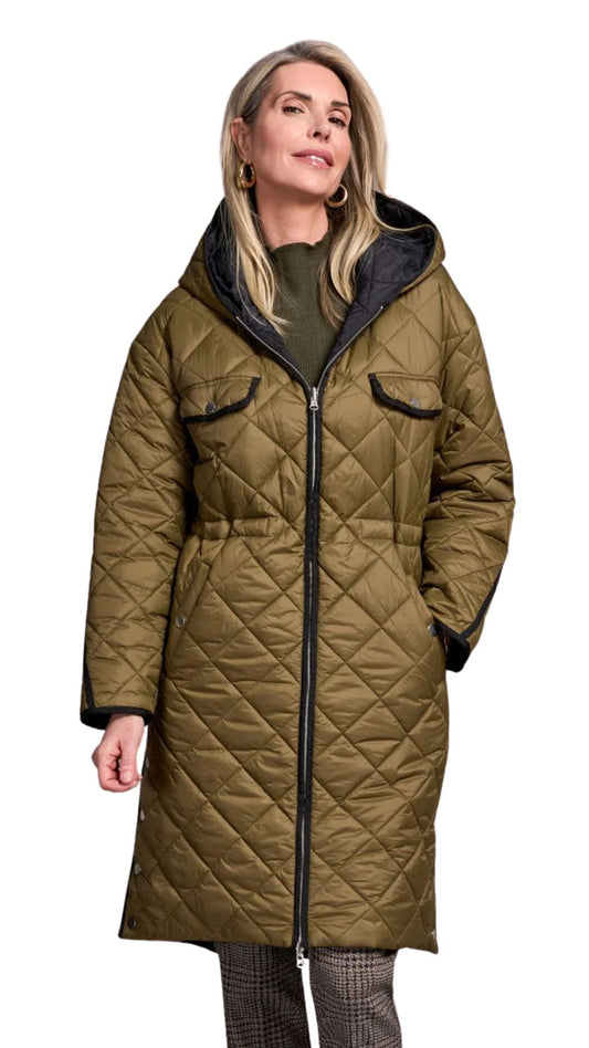 Reversible Quilted Hooded Puffer Jacket. Style TR2316O-8314