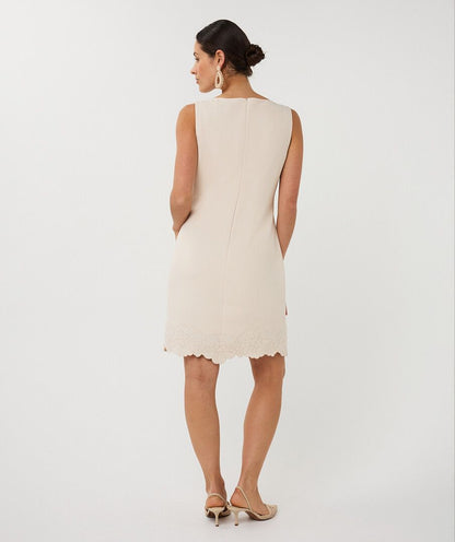 Sleeveless Embroidered Flowers Details Dress. Style ESQ05010